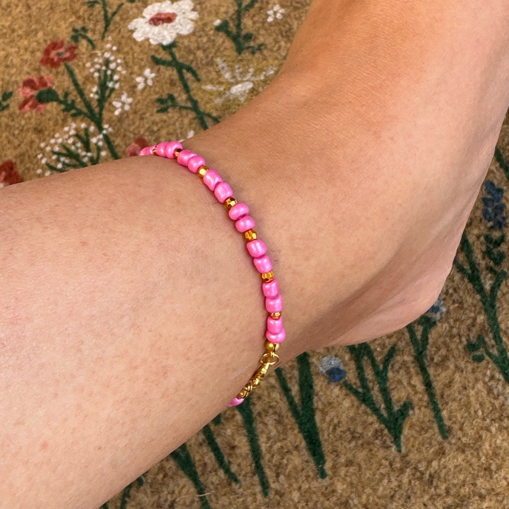 NWT Pink and Gold Beaded stretchy Bracelet - Anklet